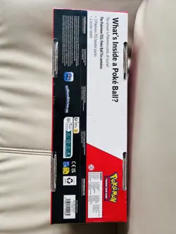 Pokemon TCG Poke Ball 3-Pack Box 30 Cards English Booster 2021 Age 6+ - Image 2
