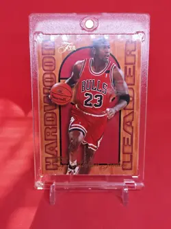 1995-96 Fleer - Flair Hardwood Leader Michael Jordan #4 HOF GEM MINT! 🏀🔥🔥🔥 - Image 1