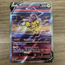 Raikou V GG41/GG70 Holo V Rare Crown Zenith Galarian Gallery Pokemon Near Mint - Image 1