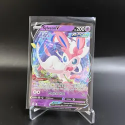 2021 Pokemon Evolving Skies Sylveon V #074/203 Full Art - Image 1