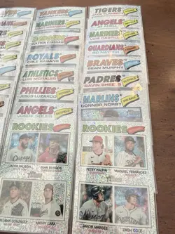 2026 Topps Heritage Silver Sparkle Card Lot Of 25 SPs Rookies Stars - Image 2