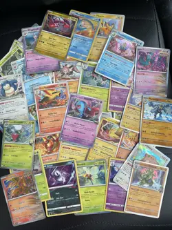 Pokemon Card Lot 4000+ BULK Lot Holos/Reverse Holos/C/U Collection S & V - Image 2
