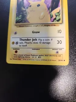 Pikachu 58/102 Base Set Unlimited Yellow Cheeks Pokemon Card - Image 3