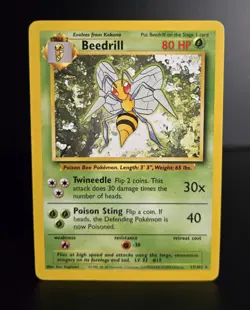 Pokemon TCG - BEEDRILL - 17/102 - RARE - UNLIMITED - BASE SET (1999) - LP/NM - Image 1