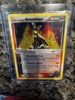 Pokemon TCG Team Magma's Houndoom Holo Rare Card 10/95 2004 - Image 1