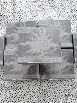 8x Pitch Black Pokemon Center ETB Elite Trainer Box SEALED ✅ - Image 1