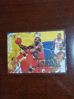 Michael Jordan 97-98 Fleer Gold Card #23 Rare!!!! Chicago Bulls - Image 1