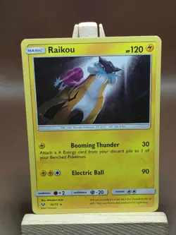 Raikou 32/73 Pokemon Shining Legends LP Holo Pokemon - Image 1