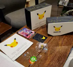 EMPTY Pokemon TCG: 25th Anniversary Celebrations Elite Trainer Box 820650809439 - Image 2