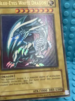 Yugioh Blue-Eyes White Dragon SDK-001 Damaged - Image 2