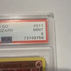 Radiant Charizard 011/078 Pokemon GO Holo - Image 4