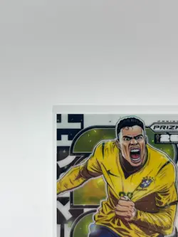 2026 Panini Prizm FIFA World Cup Gabriel Martinelli #2 Manga Case Hit SSP Brazil - Image 5