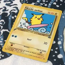 Surfing Pikachu French Pokemon World Collection Foil/Black Star + Rare PC Sleeve - Image 2