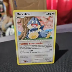 Munchlax Pokemon TCG Majestic Dawn Common Card #68/100 - Image 1