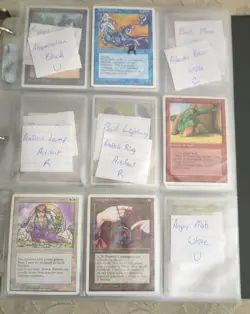 1995 & 1996 Magic the gathering card binder. 62 4th Edition cards & 98 vision. - Image 1