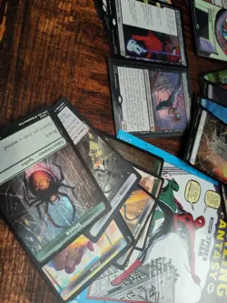 80+ Foil Cards w/ MTG Spider-Man Gift Bundle Box, Inserts, & Dice - Image 3