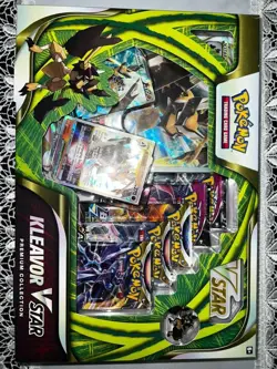 Pokemon Arceus V Figure Collection Box & 2x Kleavor VStar Premium Box SEALED - Image 2