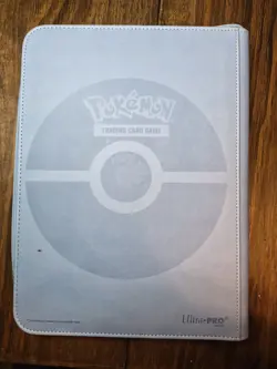 Ultra Pro Zippered PRO Binder 9-Pocket Pokemon Elite Series Lucario - Image 3