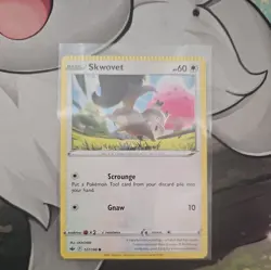 Crimped Error Card Skwovet 127/198 Pokemon Chilling Reign NM - Image 1