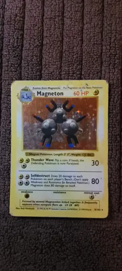 Pokemon - Magneton - Base Set - Shadowless Holo Rare 9/102 - VINTAGE - HP OBO - Image 1