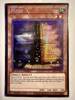 Yugioh Maxx "C" SBC2 Speed Duel Prismatic Secret Rare Small Blemish Top Right - Image 1