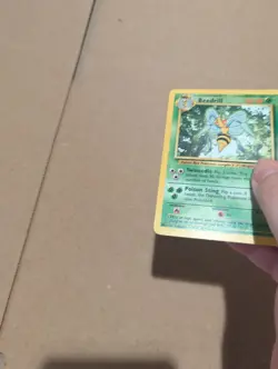 Pokemon TCG Beedrill 17/102 Base Set Unlimited Non-Holo Rare Card LP - Image 3