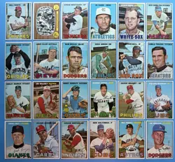 1967 Topps Baseball Lot Of 24, Bill White, Palmer Blanks Dodgers, Vgex-Ex - Image 1