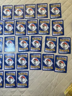 1st edition Neo genesis 32 cards with Neo genesis Hotfoot theme deck Box pokemon - Image 4