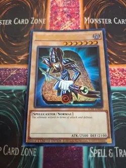 Yugioh Dark Magician LC01-EN005 Ultra Rare Limited Near Mint - Image 1