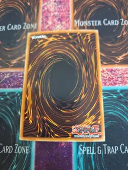 Yugioh Dark Magician LC01-EN005 Ultra Rare Limited Near Mint - Image 3