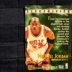 SkyBox 1995-96 Premium Michael Jordan Chicago Bulls Electrified Insert #278 - Image 5
