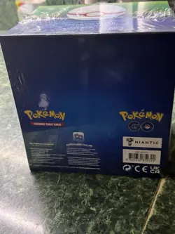 Pokemon TCG Pokemon GO Premier Deck Holder Collection Dragonite VSTAR Box 2022 - Image 2