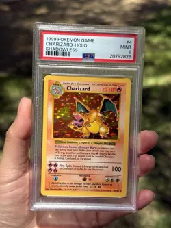 1999 POKEMON GAME BASE SET CHARIZARD-HOLO SHADOWLESS #4 PSA 9 - Image 1