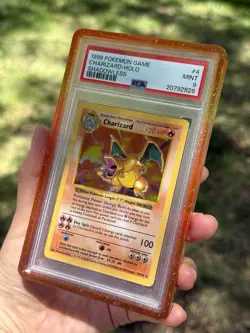 1999 POKEMON GAME BASE SET CHARIZARD-HOLO SHADOWLESS #4 PSA 9 - Image 4