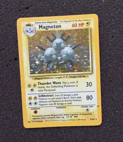 Wizards of the Coast Fossil 1999 Magneton 9/102 Holo Unlimited English 60 HP - Image 1