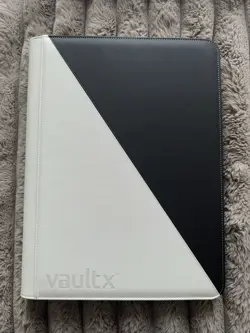 Vault X Exo-Tec Zip Binder XXL SV10.5 16 Pocket Black Bolt White Flare Pokemon - Image 4
