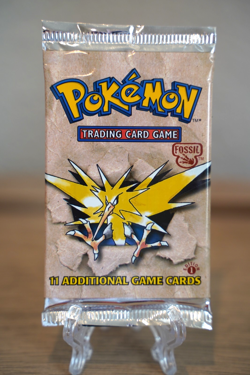 Pokemon TCG 1999 1st Edition Fossil Booster Pack Zapdos Art WOTC Sealed - Image 2