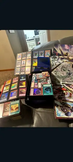 Konami Yu-Gi-Oh! TCG English Foil/Holo Duelist Pack Dark Magician Girl - Image 1