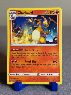 Charizard 025/185 Rare Vivid Voltage Pokemon Near Mint - Image 1