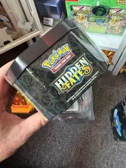 Pokemon TCG Hidden Fates Raichu GX Tin - Image 3