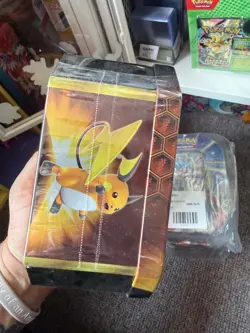 Pokemon TCG Hidden Fates Raichu GX Tin - Image 5