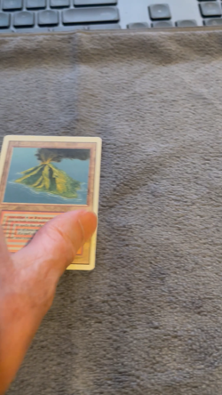 Magic The Gathering - Volcanic Island, Revised, 3rd Edition #291 NM Condition - Image 2