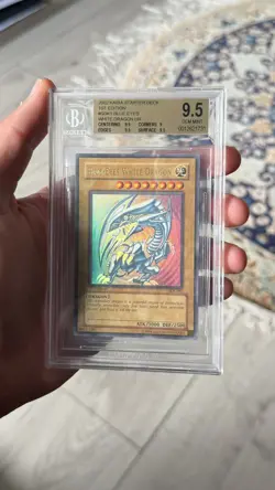 Blue-Eyes White Dragon Starter Deck Kaiba SDK-001 1st Edition NA Print BGS 9.5 - Image 4