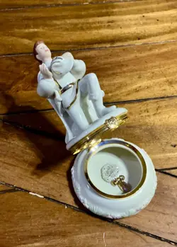 Lenox Disney Showcase THE PRINCE CHARMING TREASURE BOX Snow White - Image 5