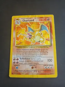 Pokemon Charizard 4/102 Set Base Holo Unlimited ITA - poor dmg see photos! - Image 1