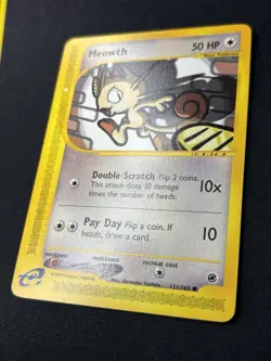 Meowth 121/165 - 2002 Expedition - Non Holo Pokemon Card White Dot ErrorU - LP - Image 2