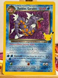Dunkles Garados 8/82 Celebrations Deutsch NM Pokemon - Image 1