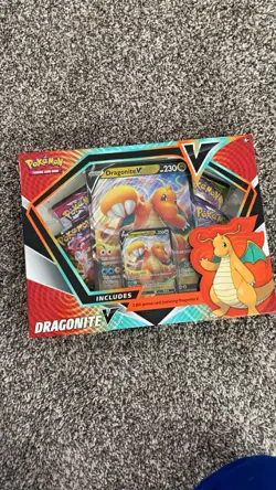 Pokemon Pokemon TCG Dragonite V Box Promo Kit, English, Dragonite, Age 6+ - Image 1