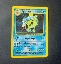 Pokemon TCG Gyarados 💧 7/130 Base Set 2 Holo Rare 100 HP English 2000 WOTC - Image 1