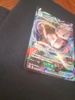 Pokemon TCG Mew Vmax Fusion Strike 114/264 Holo Ultra Rare - Image 2